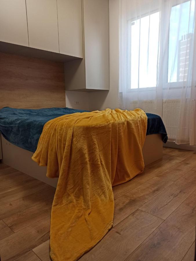 Stylish, Modern 2 Rooms Flat With City View, Near Presidential Palace Bukarest Eksteriør billede
